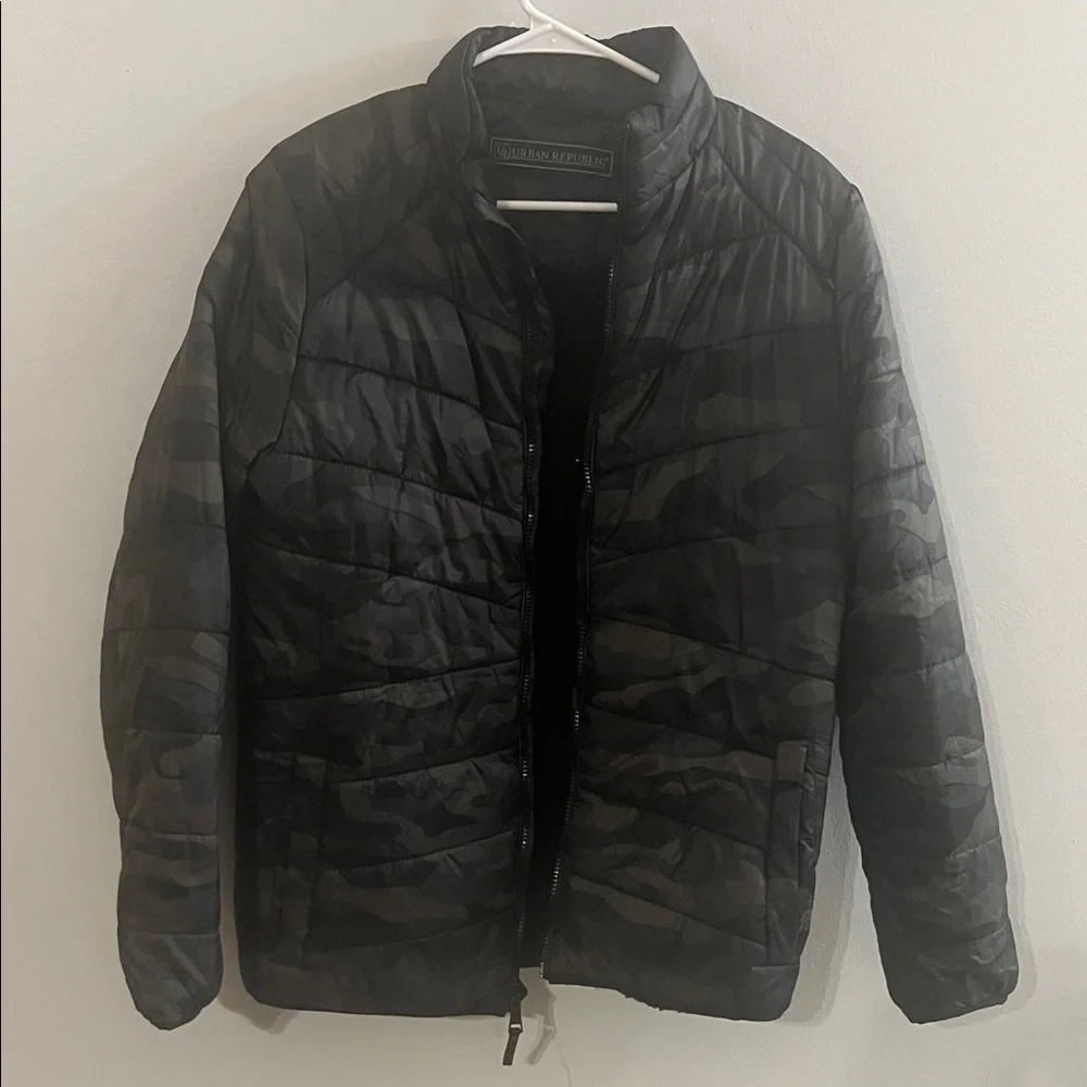 URBAN REPUBLIC Black Camo Puffer Jacket